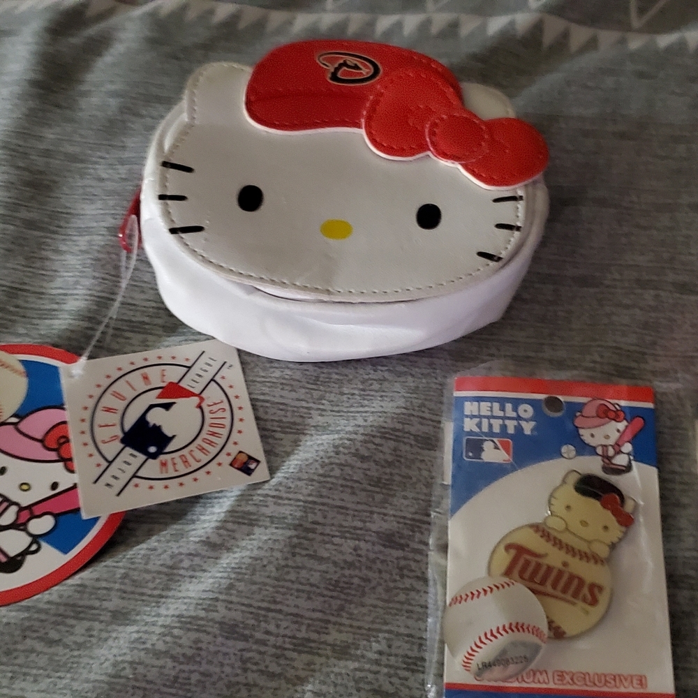 Hello Kitty Baseball Coin Purse - MLB Diamondbacks